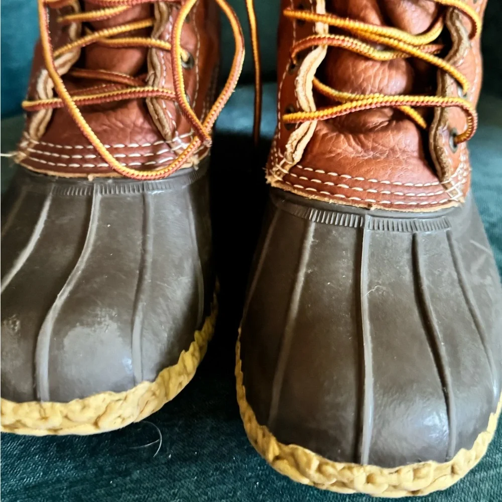 L.L. Bean Bean Boot Men's Sz 8B Women’s Sz 10 Waterproof Duck Boots Original 8